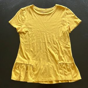 Banana Republic golden ruffled tee, size XS
